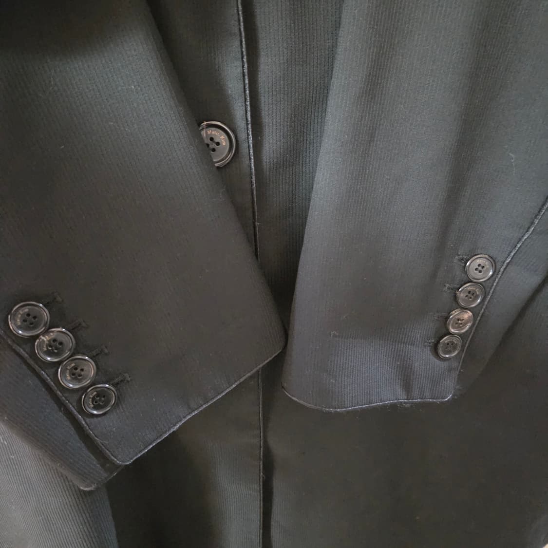 마뗑킴 여성 오버핏 미니멀 싱글 롱코트  판매합니다. 상품이미지4