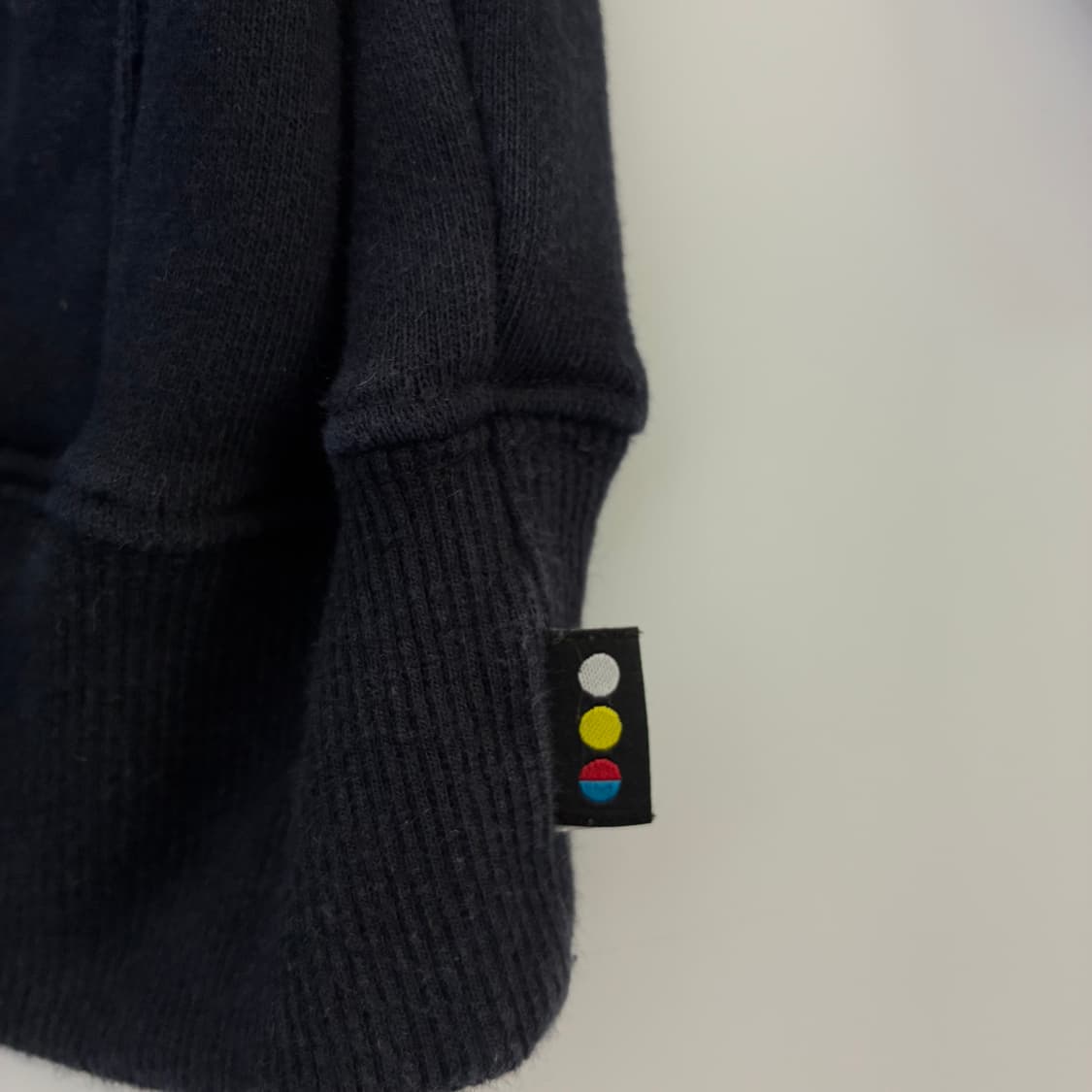 IAB studio  아이앱스튜디오 스펠 로고 코튼 블랙 후드티 상품이미지6