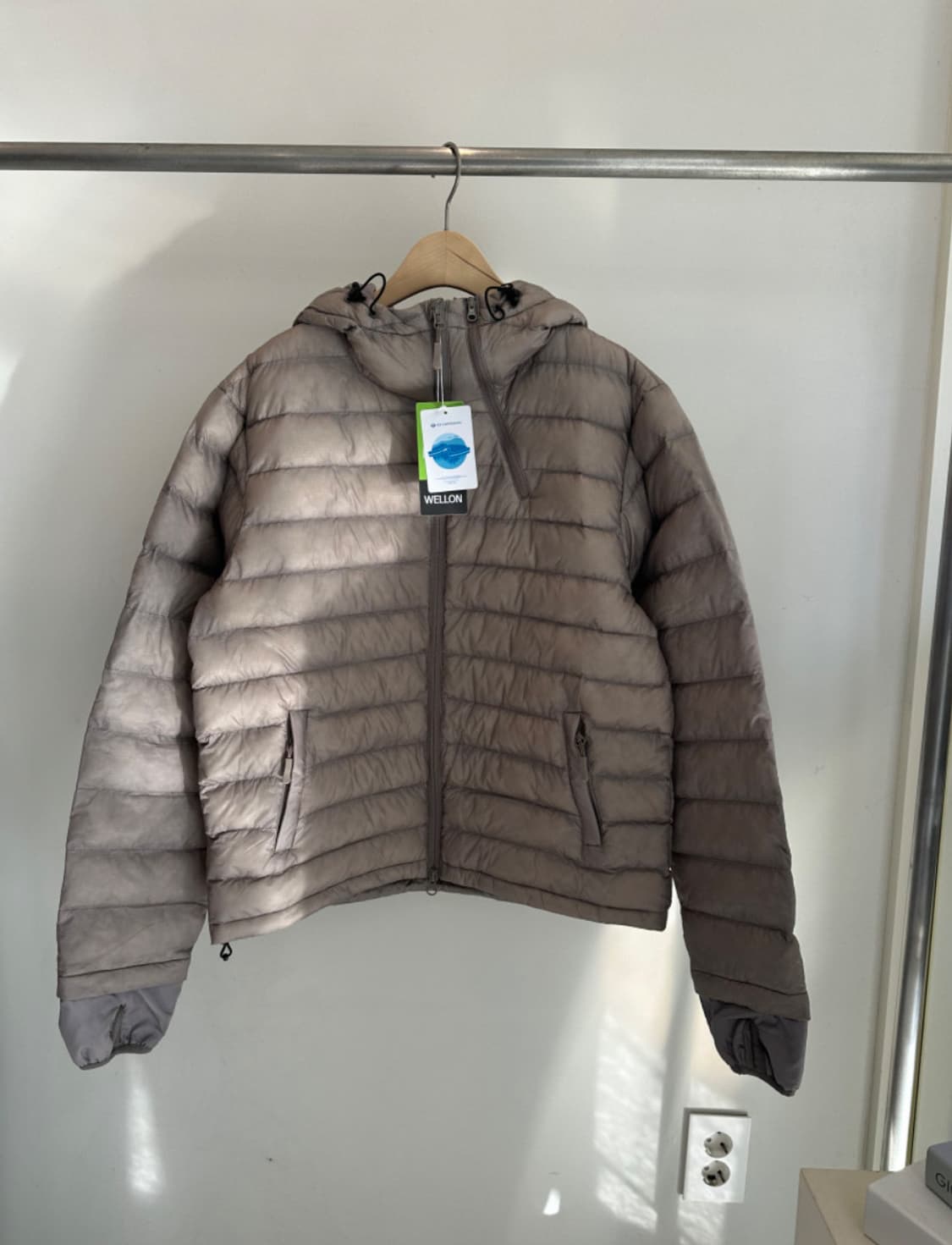 산산기어맛 서픽스 덕다운 경량패딩 새상품 상품이미지1