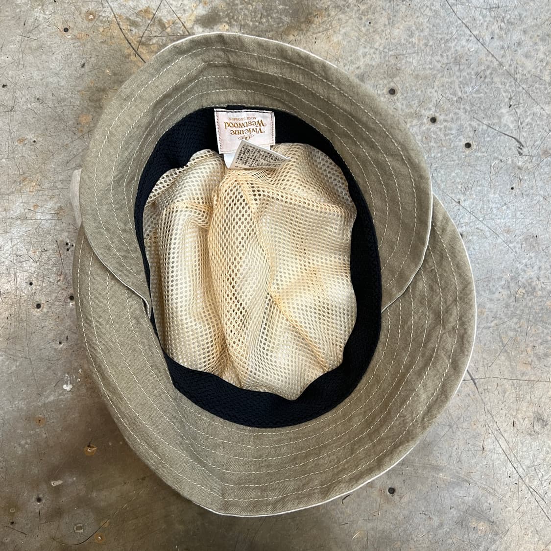 비비안웨스트우드 린넨 버킷햇 상품이미지6