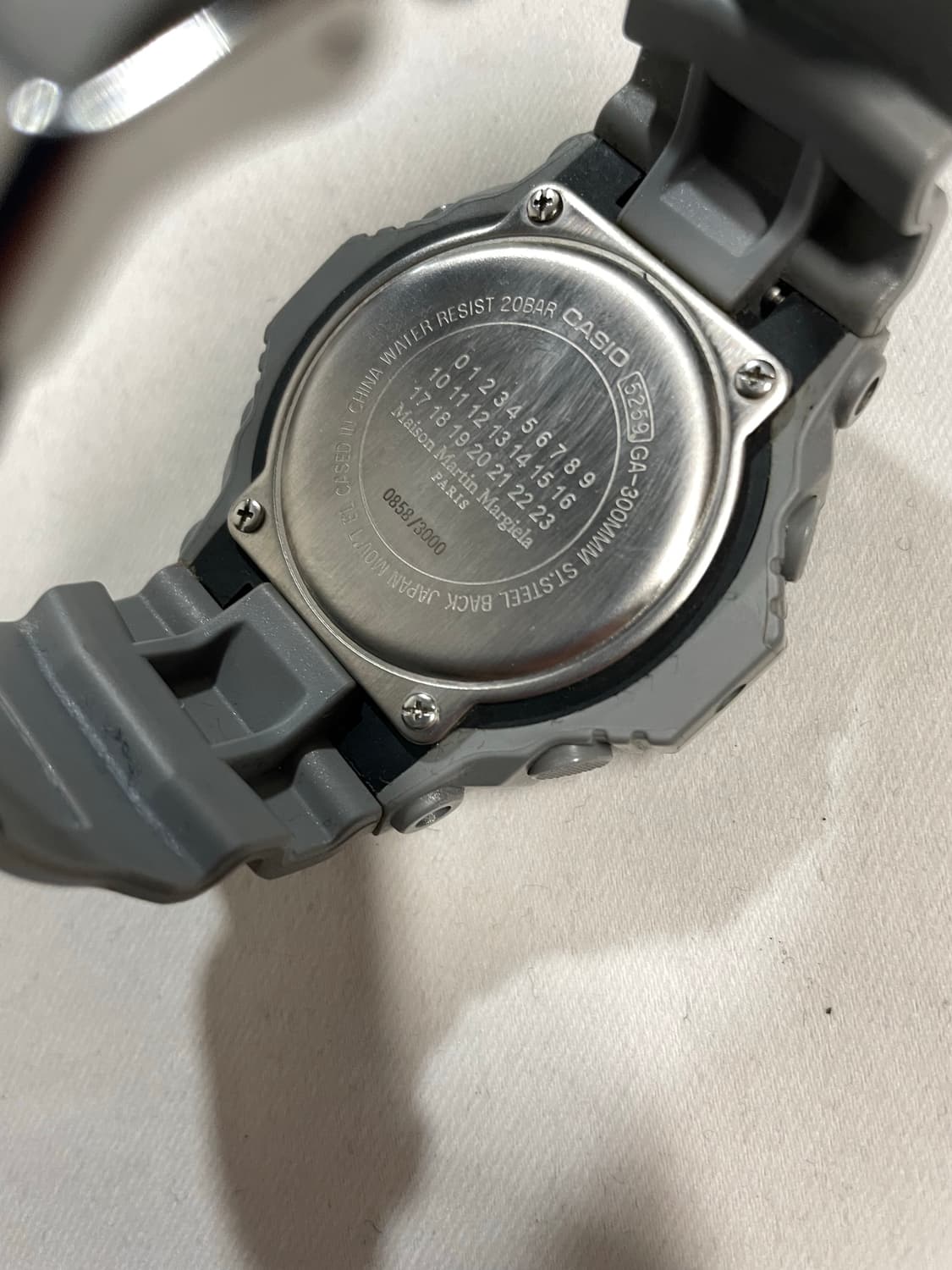 마틴 마르지엘라 x 지샥 30주년 한정판 시계 상품이미지7