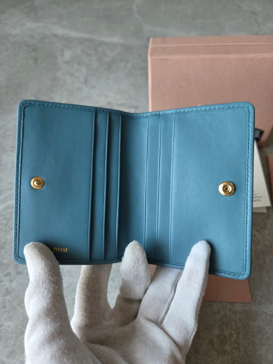 [정품] 미우미우 마테라쎄 나파 오거나이저 마리나 블루 상품이미지4