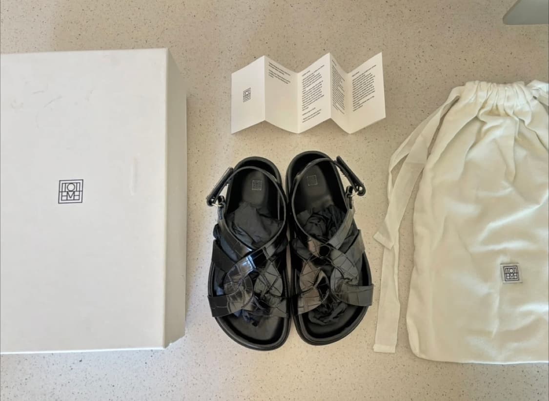 TOTEME 토템 레더 스트랩 샌들 eu36 / 230사이즈 상품이미지2