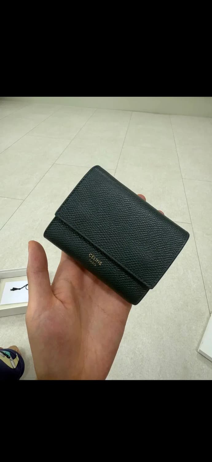 셀린느 트리폴드 지갑 상품이미지2