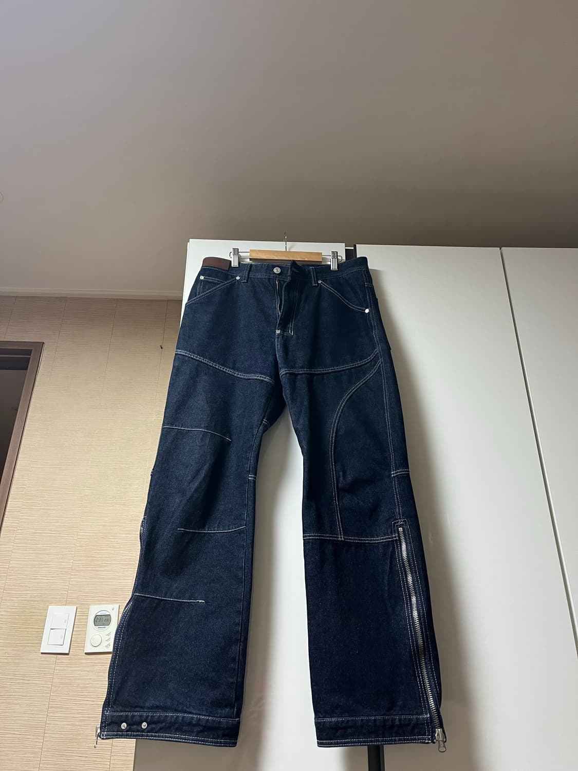 [31] 앤더슨벨 지퍼 와이드 레그 진 상품이미지1