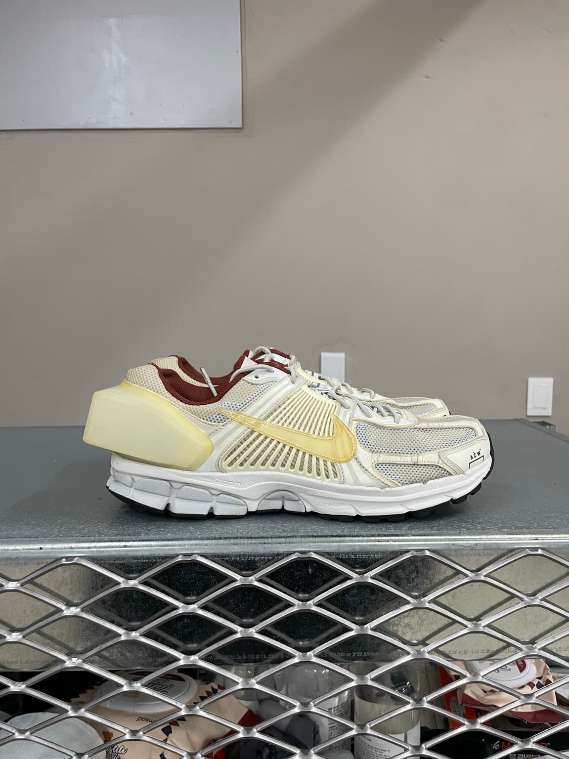 나이키 x 어콜드월 줌 보메로 5 스니커즈 290  상품이미지4