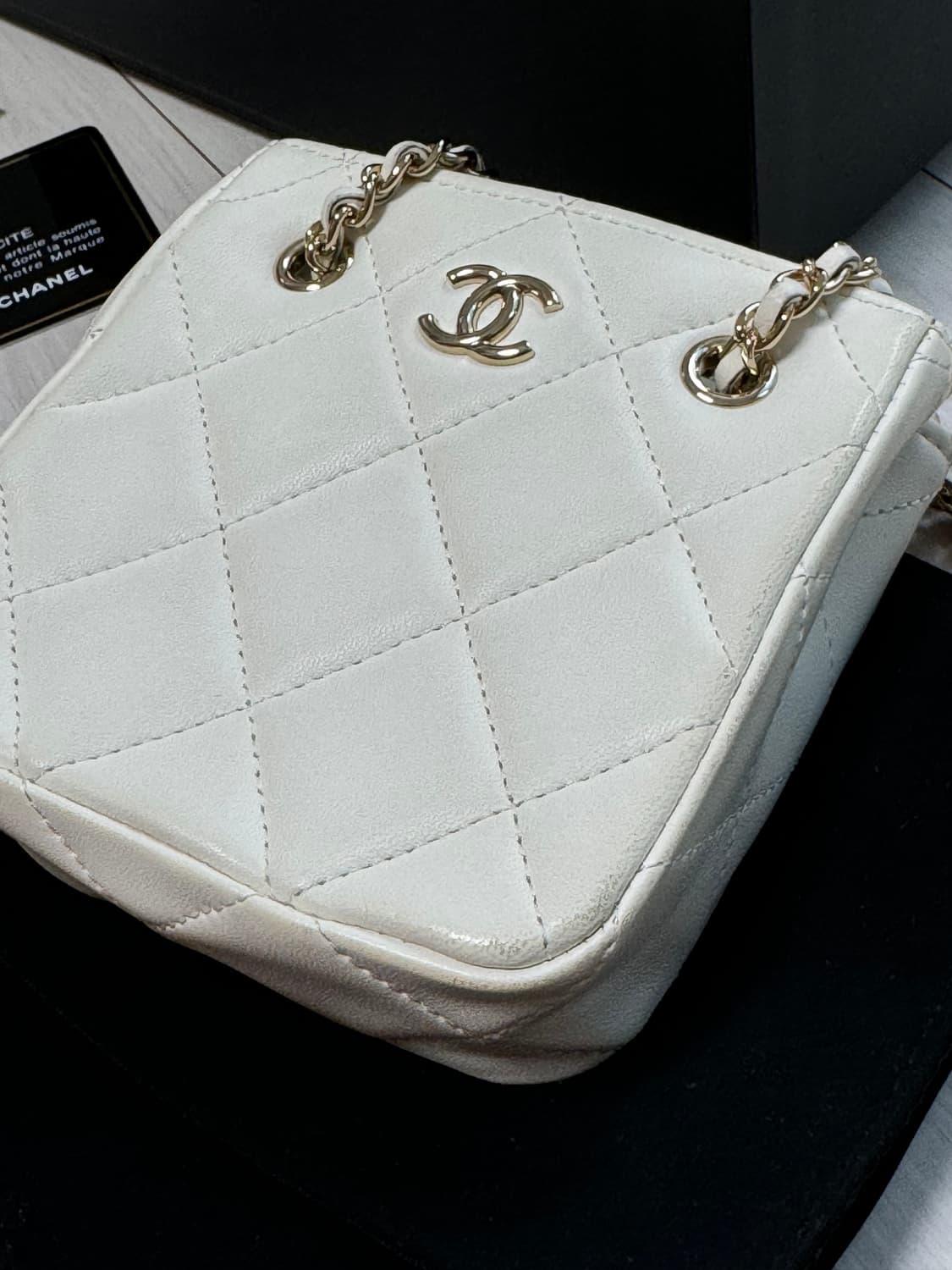 샤넬 화이트 미니 체인백 판매 상품이미지3