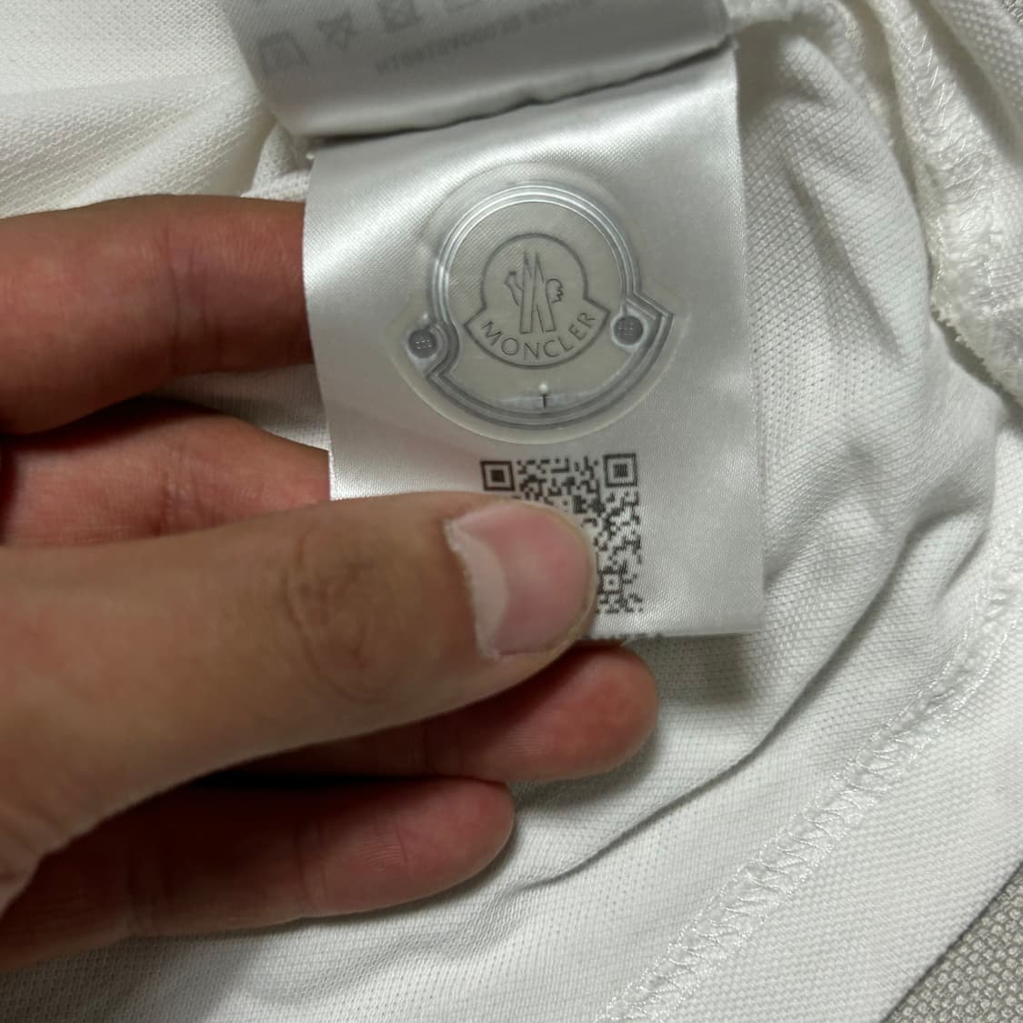 🫶🏻 몽클레어 White 카라 반팔티 🫶🏻 상품이미지6