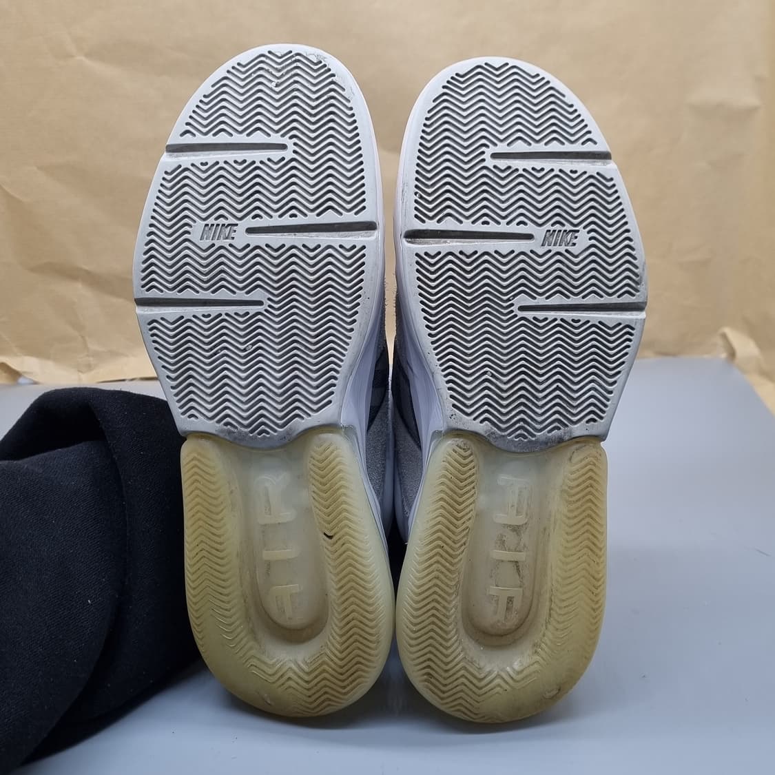 나이키 에어 포스270 미드245 상품이미지3