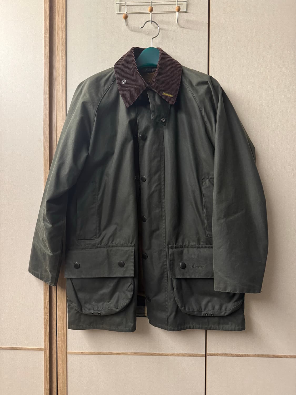 바버 뷰포트 왁스 자켓 올리브 38 상품이미지1