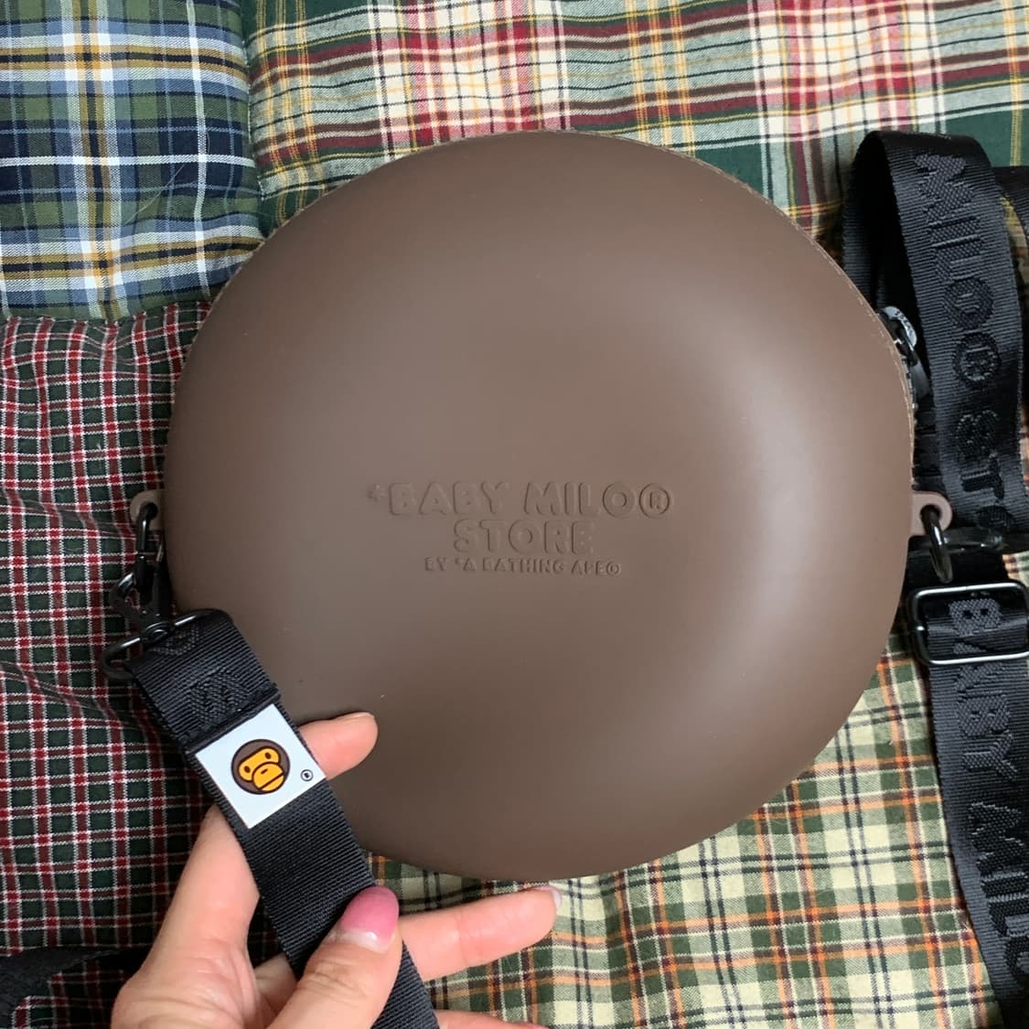 BAPE 마일로 베이비마일로 실리콘 크로스백 상품이미지2