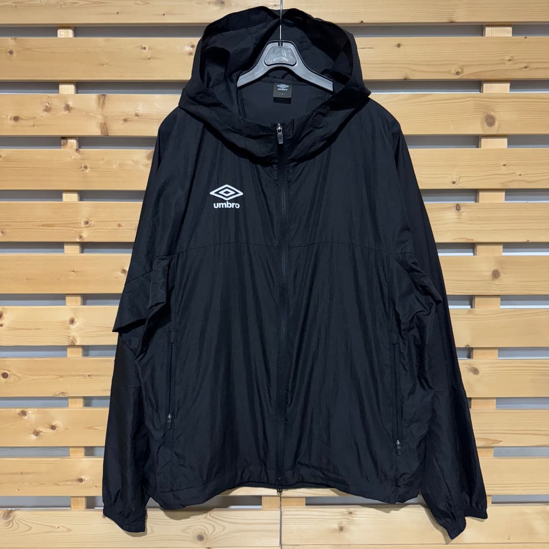 엄브로 바람막이 상품이미지1