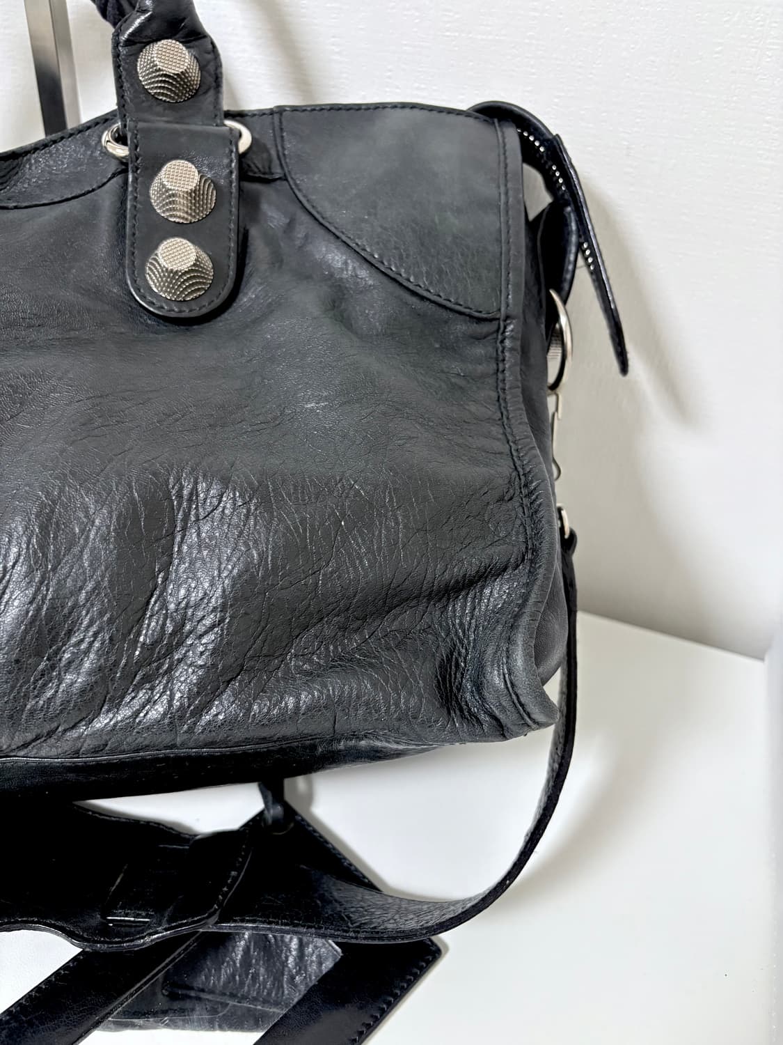 발렌시아가 파트타임 자이언트 모터백 블랙 상품이미지7