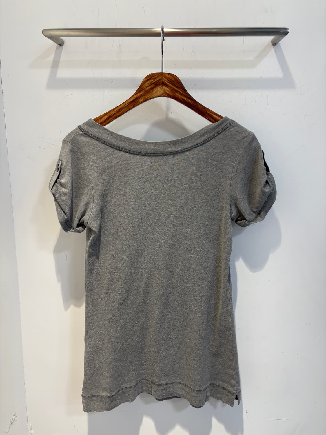 버버리 블루라벨 기사 로고 그래픽 티셔츠 상품이미지3