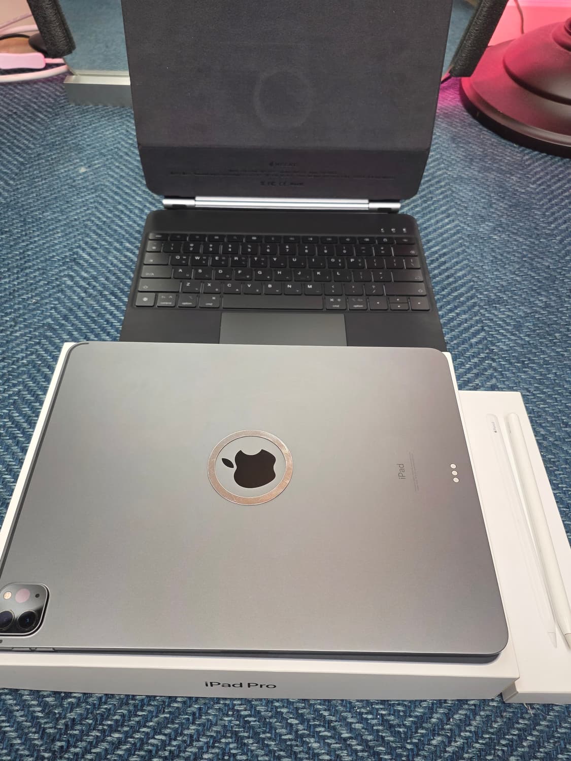 아이패드프로 12.9 4세대 128기가 와이파이+애플팬슬+니케 매직키보드 상품이미지2