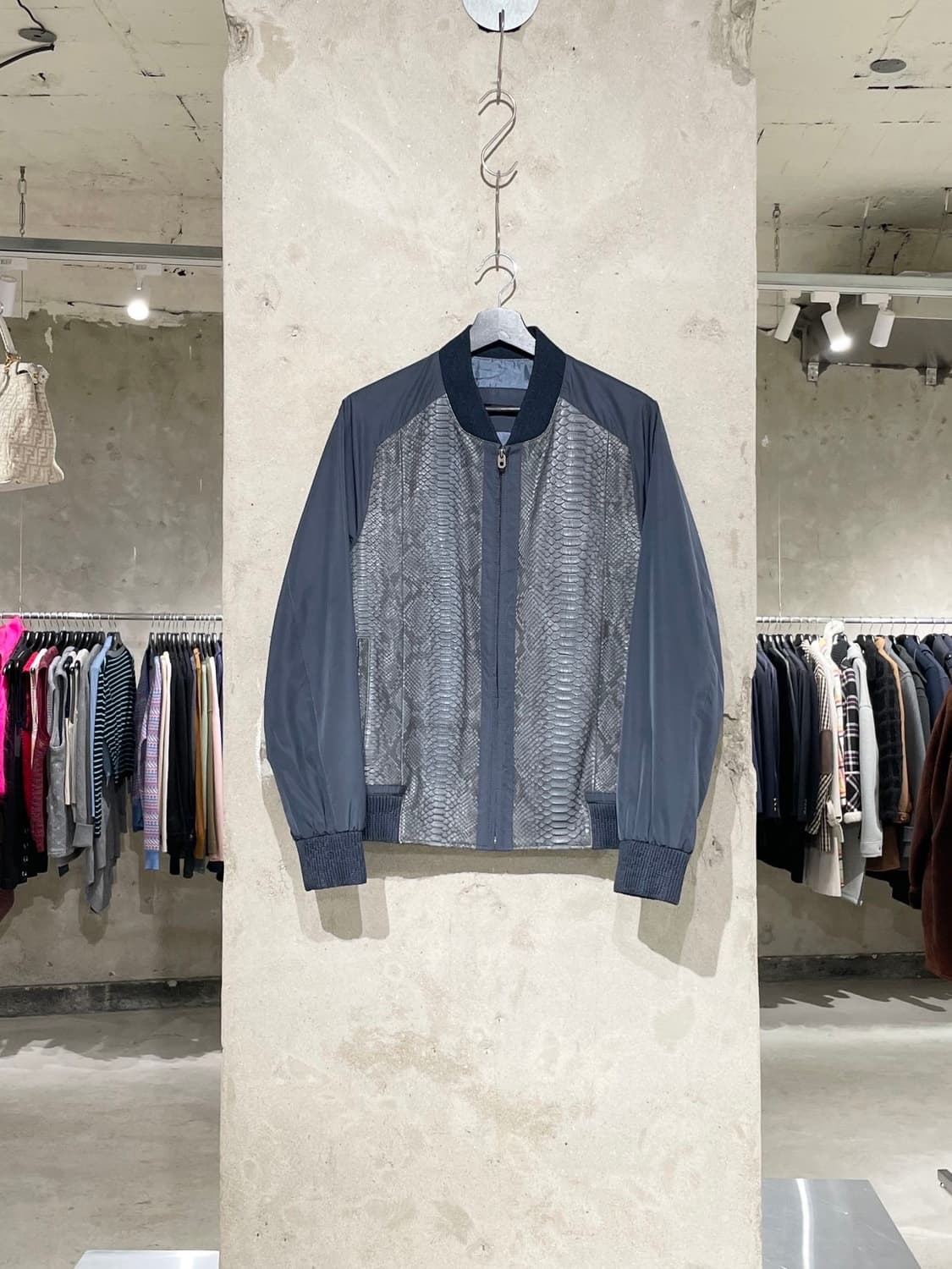 빨질레리 네이비 쉽 레더 에피더미스 블루종 자켓 상품이미지1