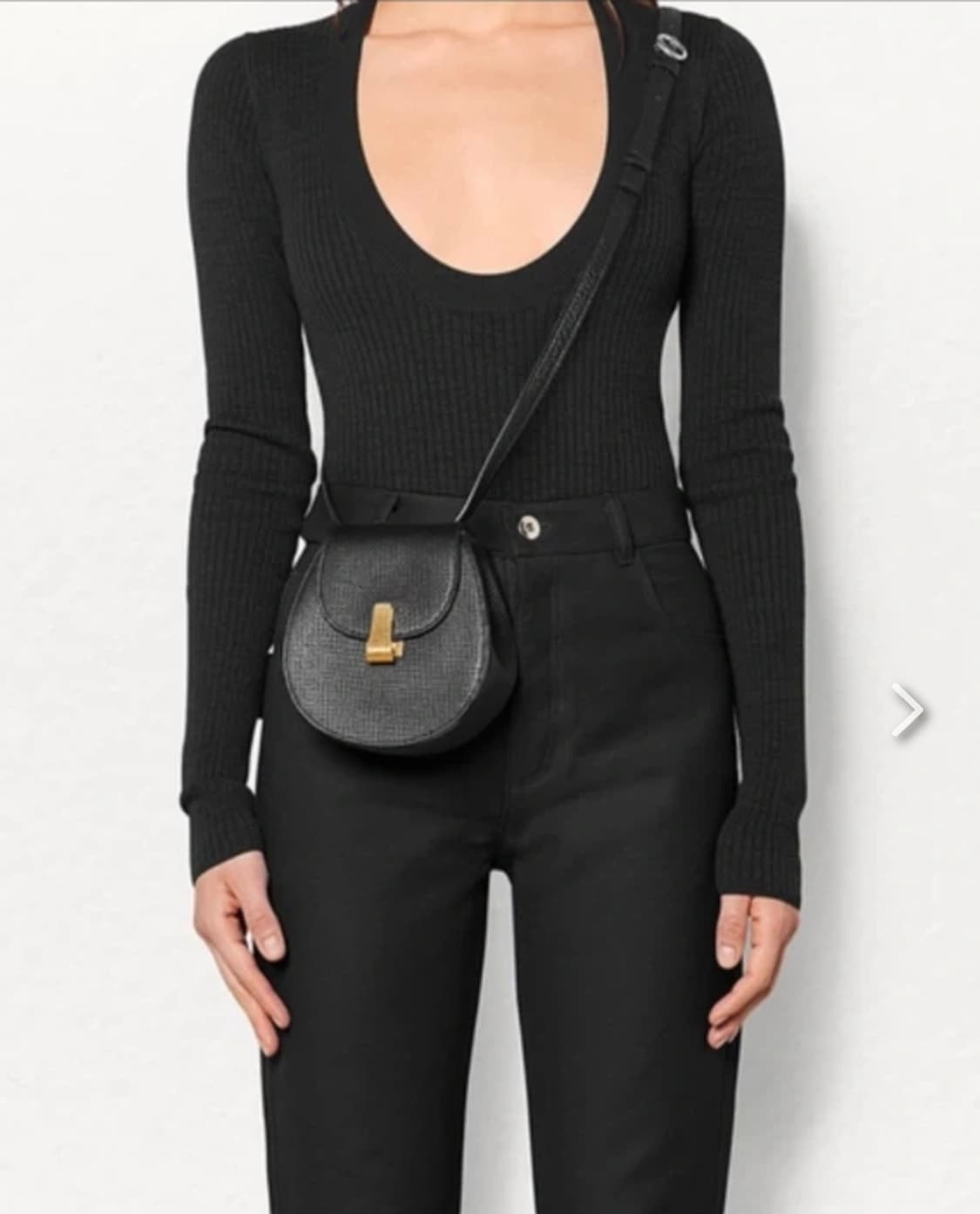 보테가베네타 밸트백 상품이미지4