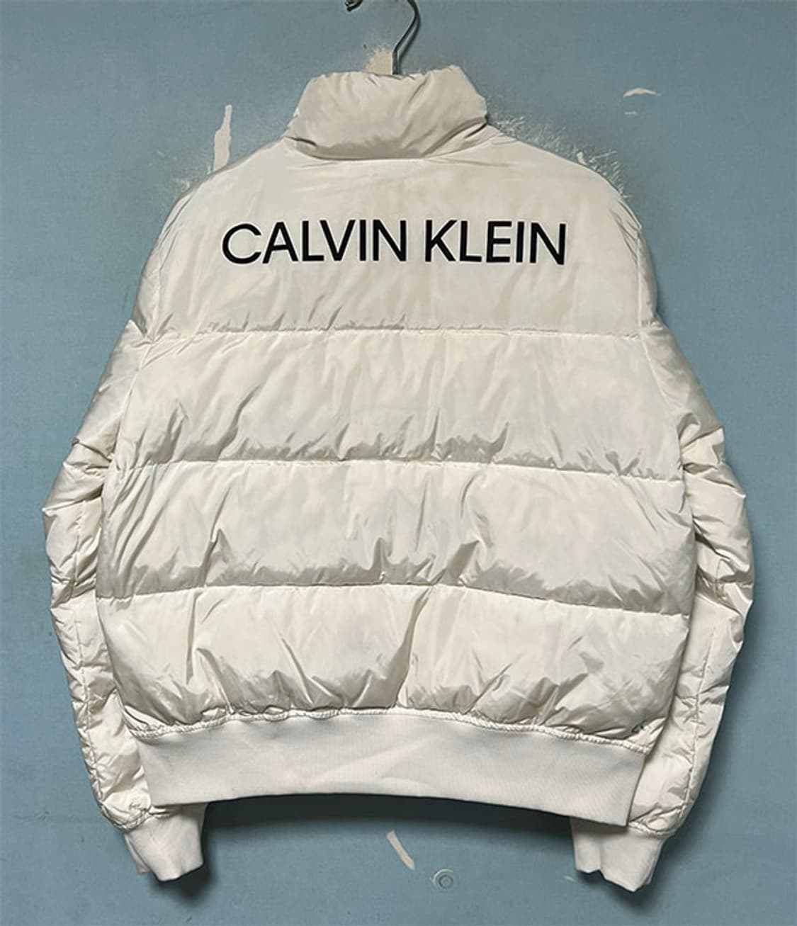 캘빈클라인 여자 다운 숏패딩 봄버 캐주얼 L 100 77 상품이미지2