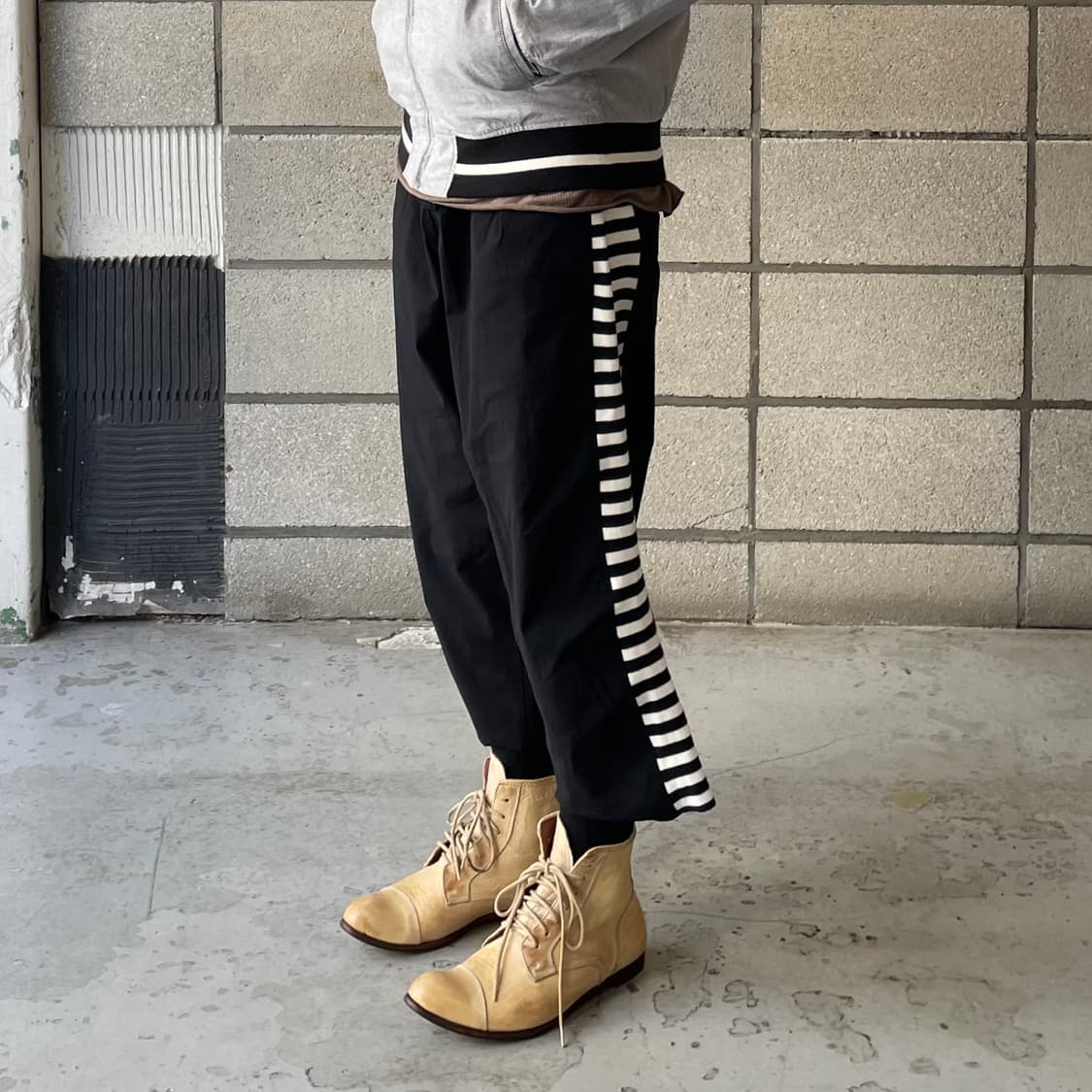 사스콰치패브릭스 크롭 팬츠 상품이미지1