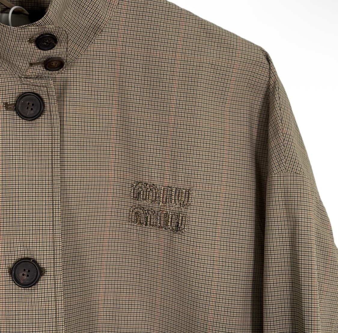 [38] 미우미우 25ss 테크니컬 체크 로고 블루종 자켓 올리브 그린 상품이미지5