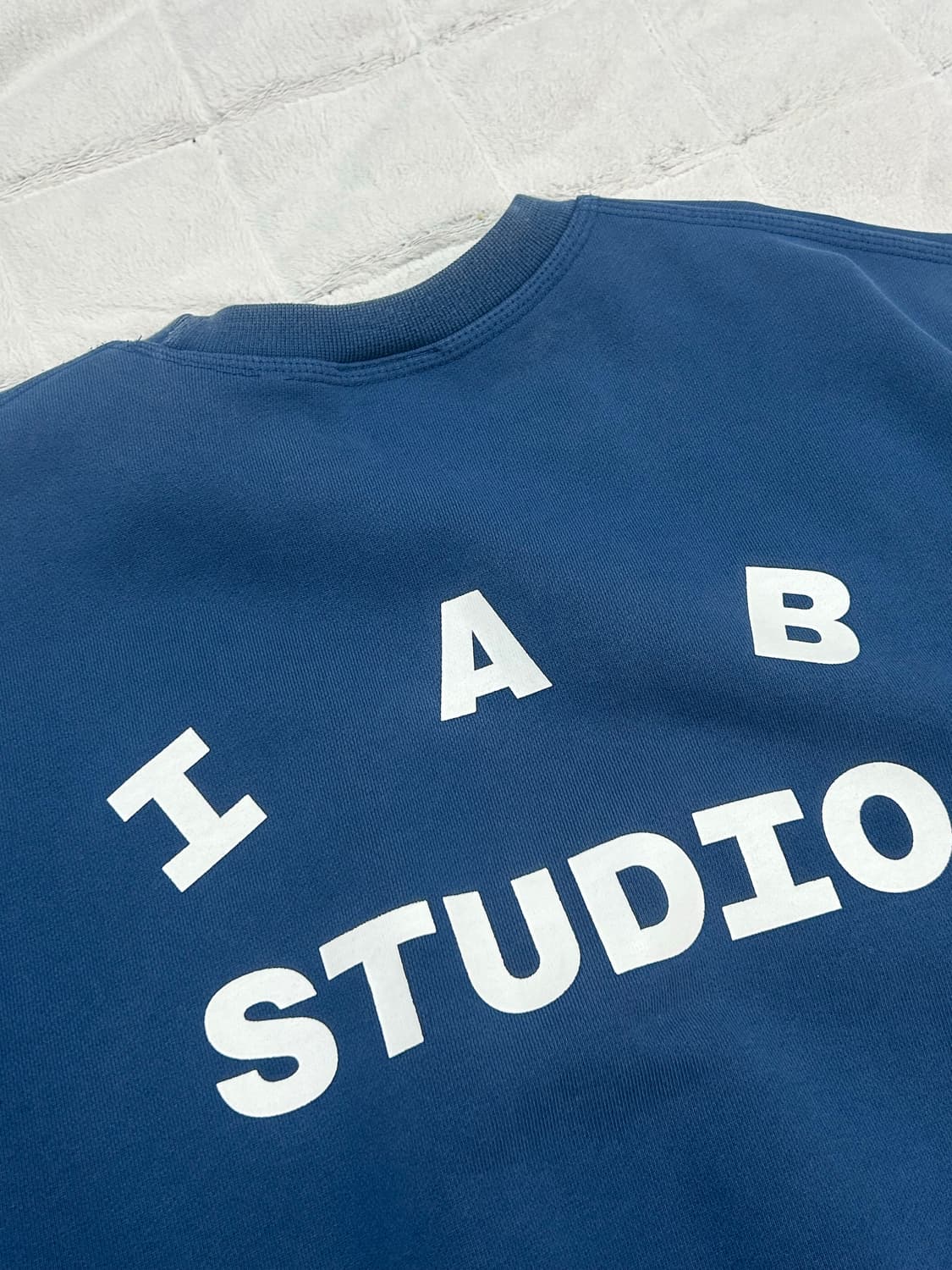 아이앱 스튜디오 헤비 숏슬리브 스웨트셔츠 네이비 - 23FW(정품)  상품이미지6