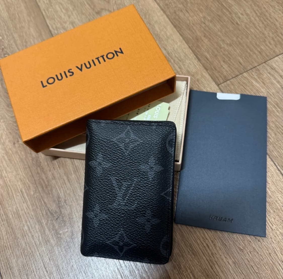 정품)루이비통 모노그램 이클립스 카드지갑 상품이미지1