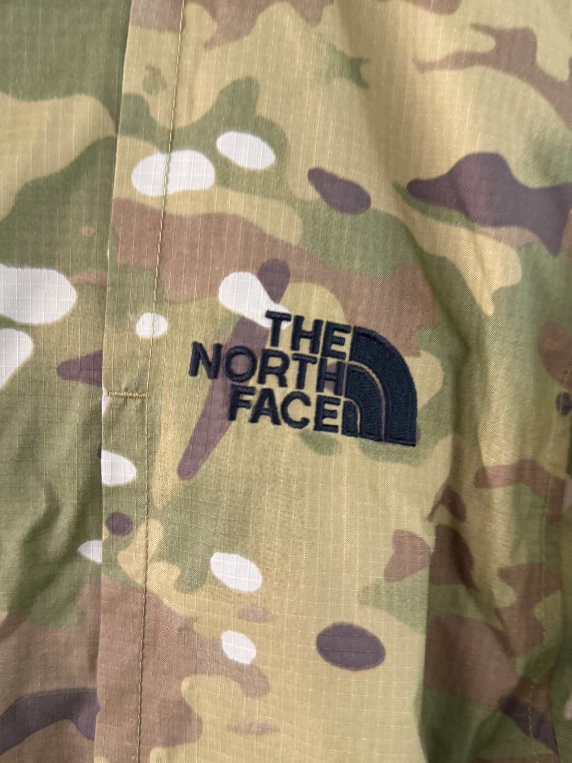 노스페이스 카모 바람막이 자켓 판매
사이즈 95 
M 밀리터리) 상품이미지8