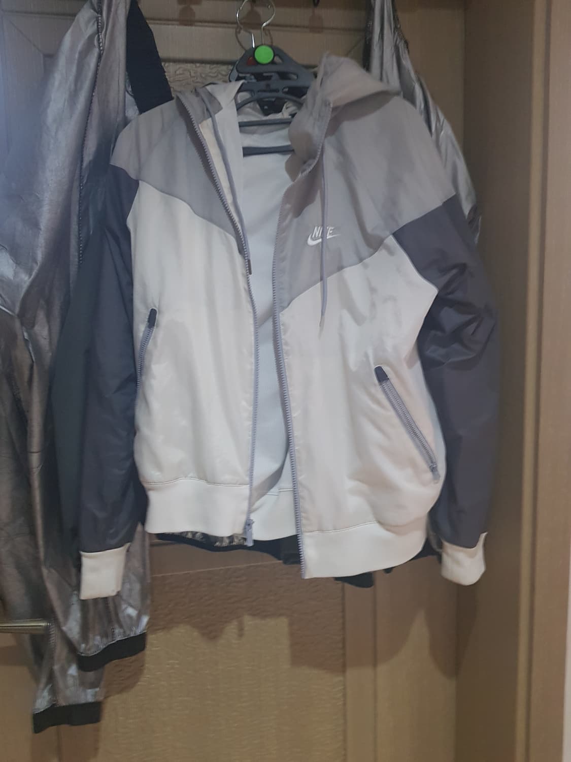 나이키 윈드러너 2종류 상품이미지3