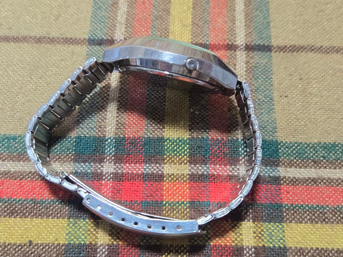 빈티지 오리엔트 솔라론 디지탈 시계 상품이미지4