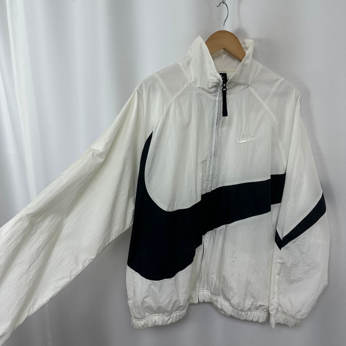 나이키 남자 로고 바람막이 자켓 화이트 XL   YII 상품이미지2