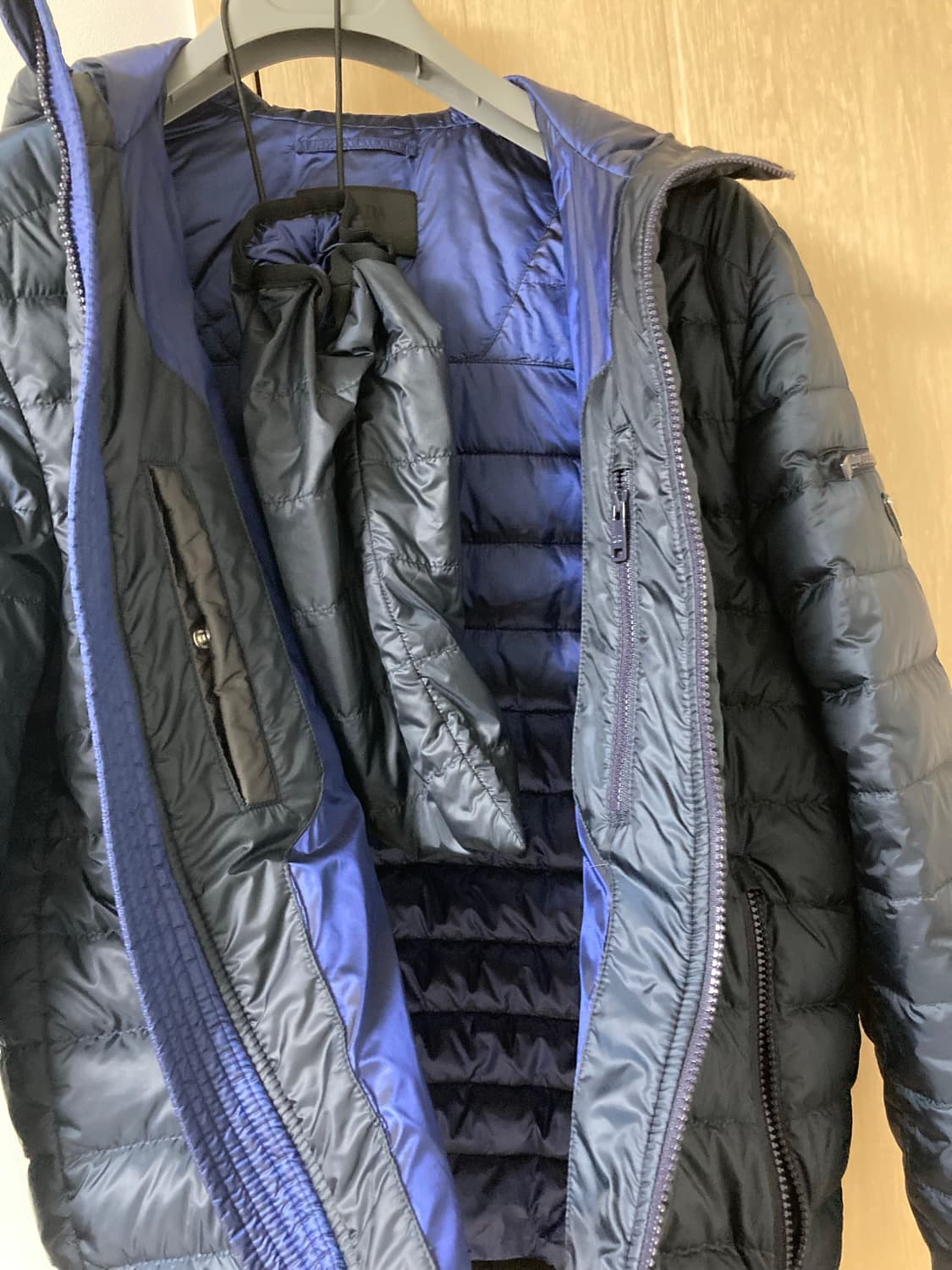 프라다 경량패딩 50사이즈 (100-105) 상품이미지8