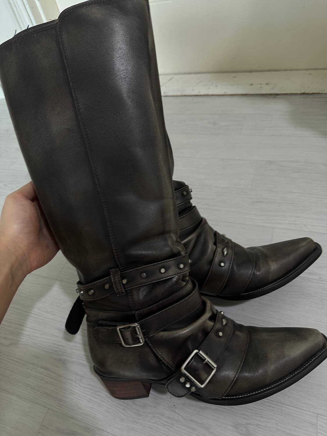 러프넥 카니아 250 브라운 상품이미지9