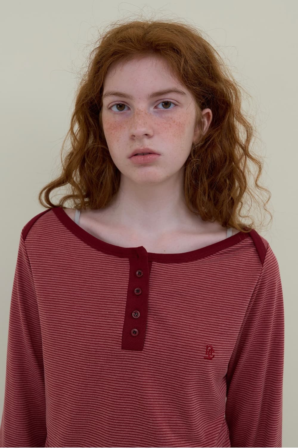 보트넥 스트라이프 티 버건디 상품이미지1