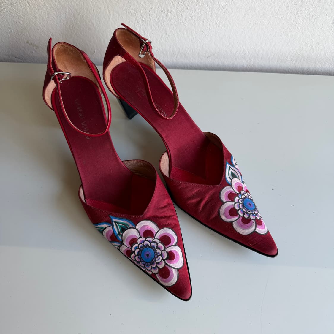 조르지오 알마니 플라워패턴 키튼 힐 상품이미지1