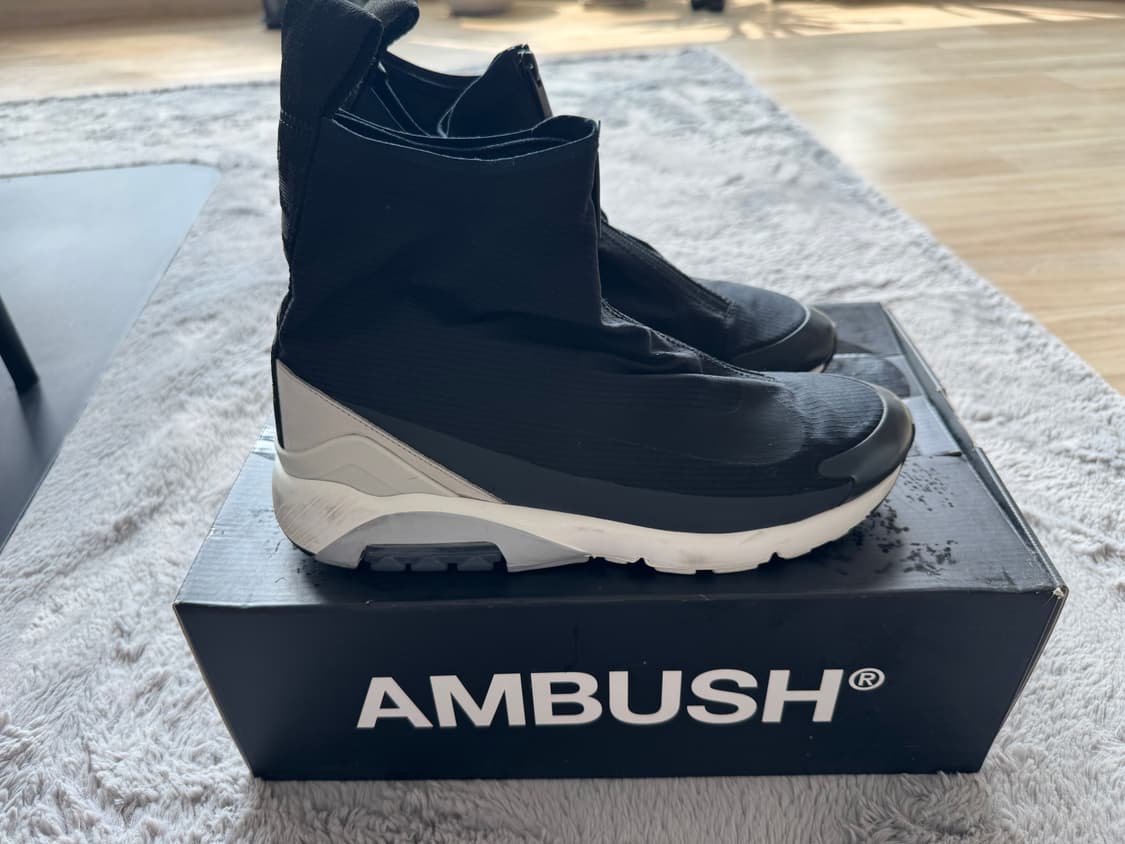 나이키x엠부쉬 에어맥스 180 블랙 상품이미지1