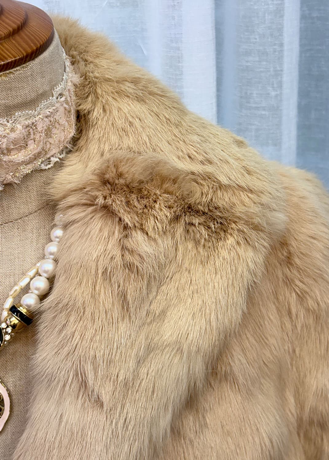 베이지 카라 레빗 퍼자켓 상품이미지3