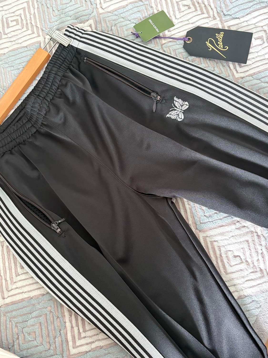 니들스 폴리스무스 트랙팬츠 상품이미지1