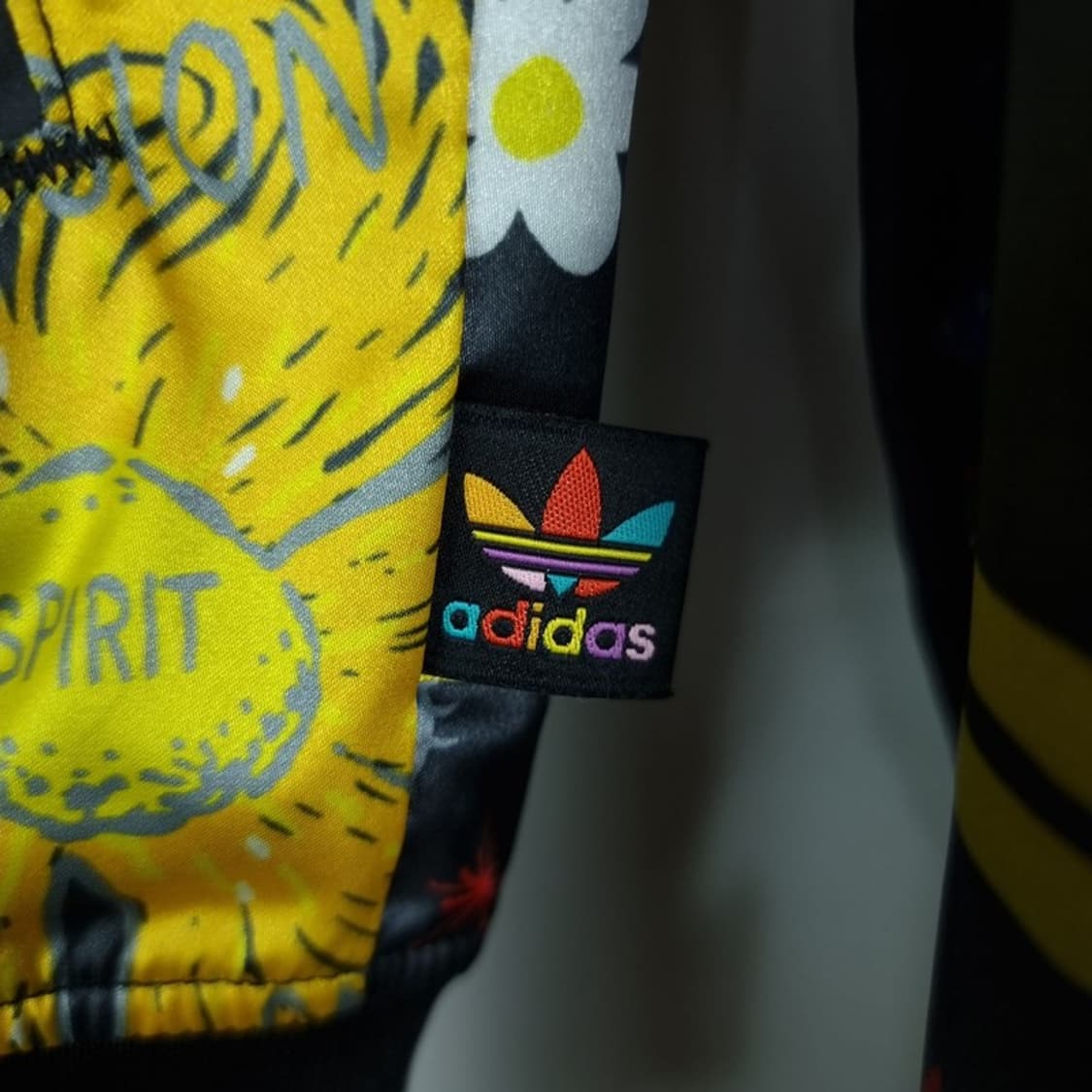 [아디다스 X 퍼렐 윌리엄스] 멀티 패턴 집업 블루종 자켓 M17419 상품이미지6