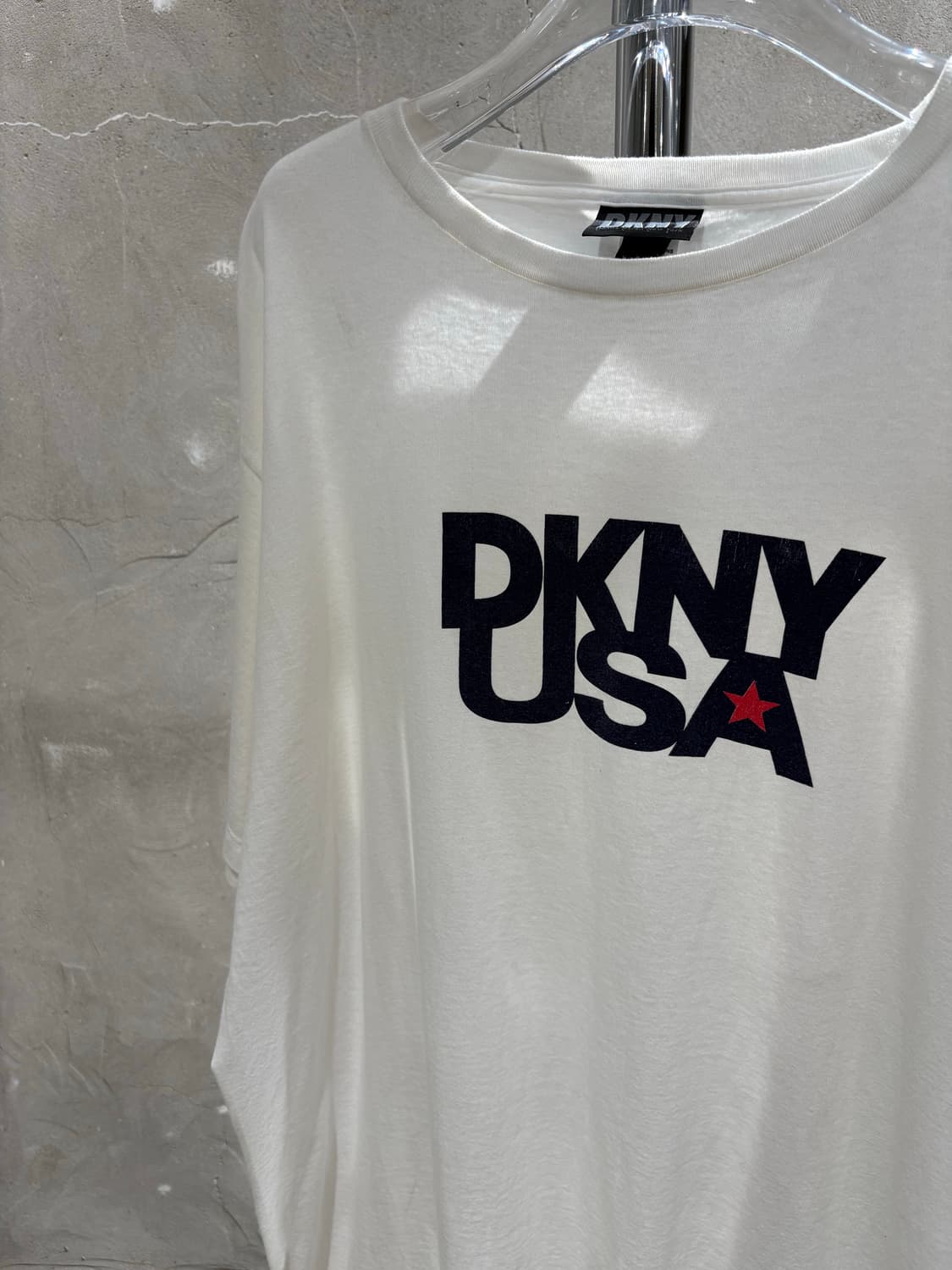00‘s DKNY 반팔 티셔츠 상품이미지2