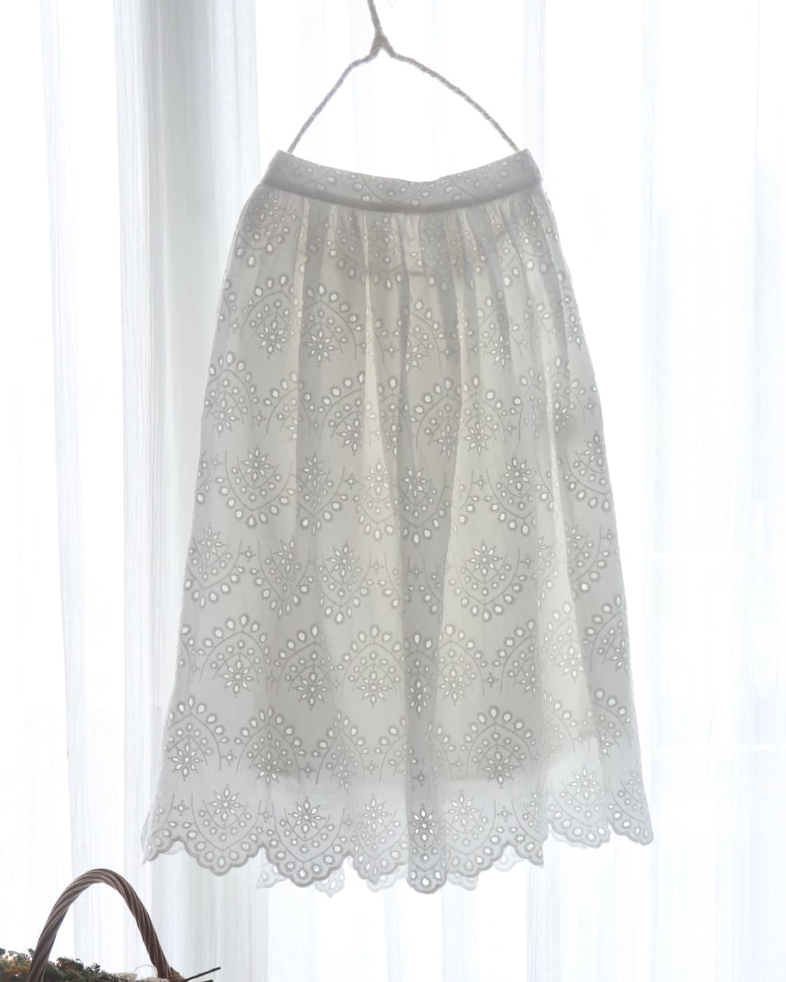 [Beams Heart] White Broderie Lace Skirt 상품이미지9