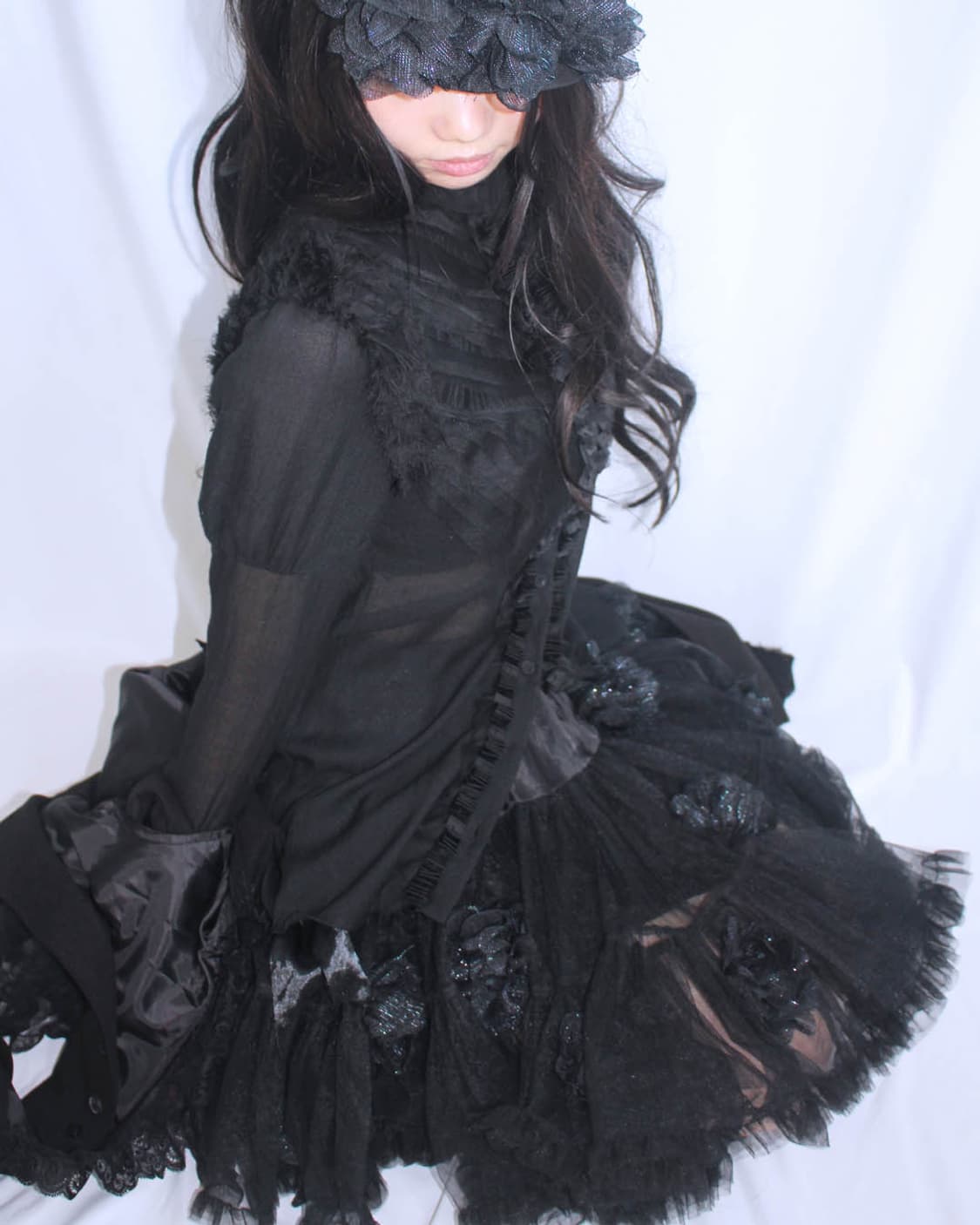 Feather frill layered gothic puff blouse 상품이미지3