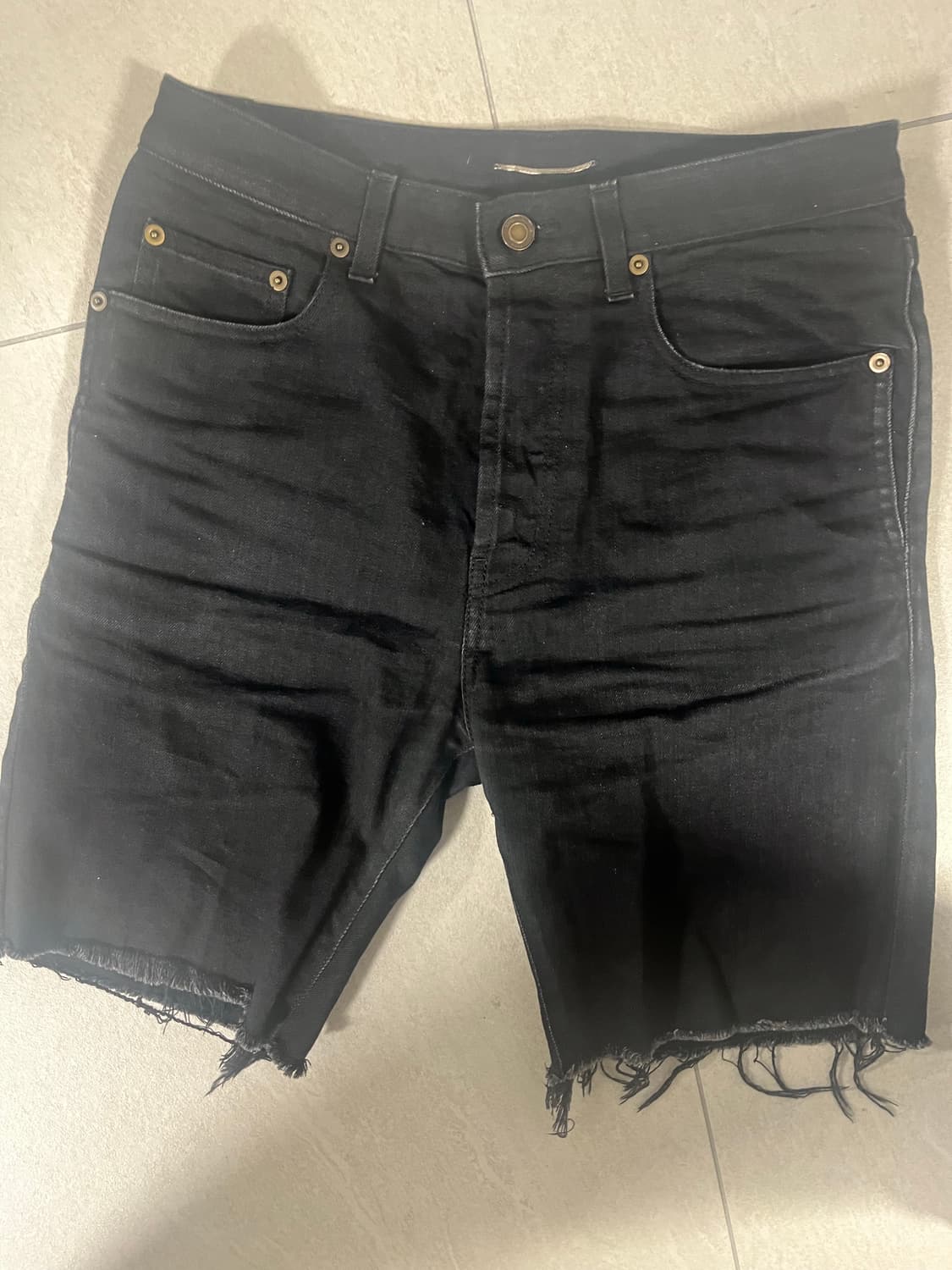 생로랑 디스트로이 쇼츠 28size 상품이미지1