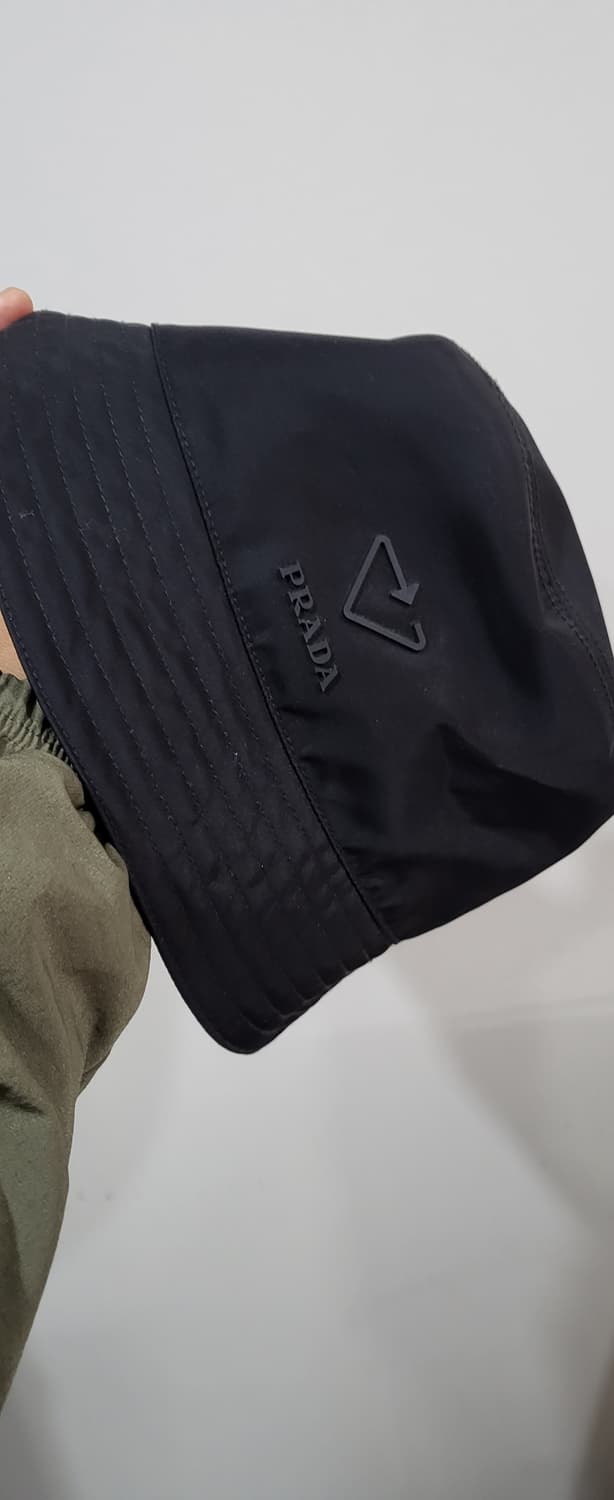 프라다 레 나일론 버깃 L 상품이미지6