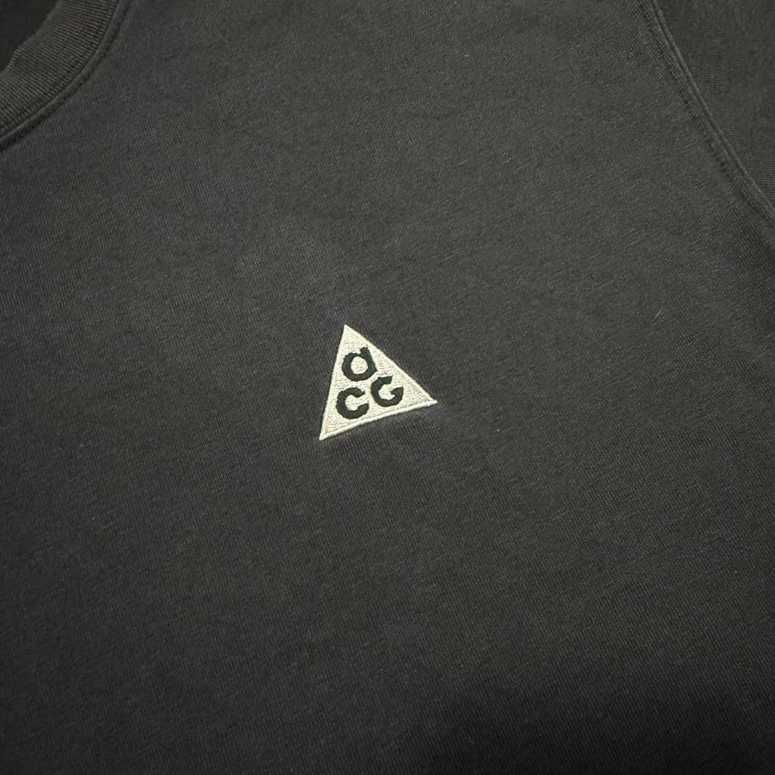 나이키 ACG 자수로고 루즈핏 반팔티  상품이미지4