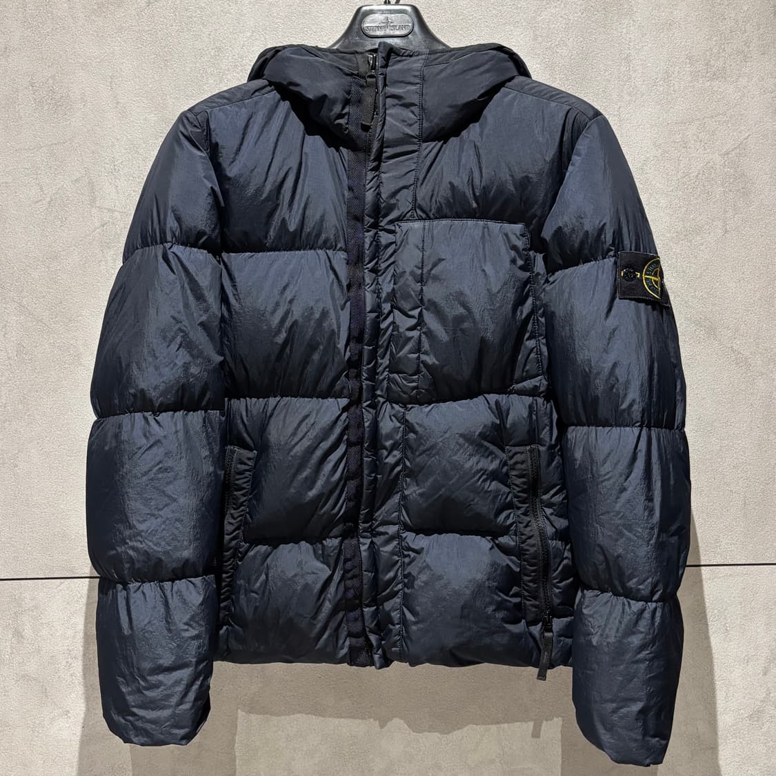 (95)스톤아일랜드 크링클랩스 후드 숏패딩 상품이미지1