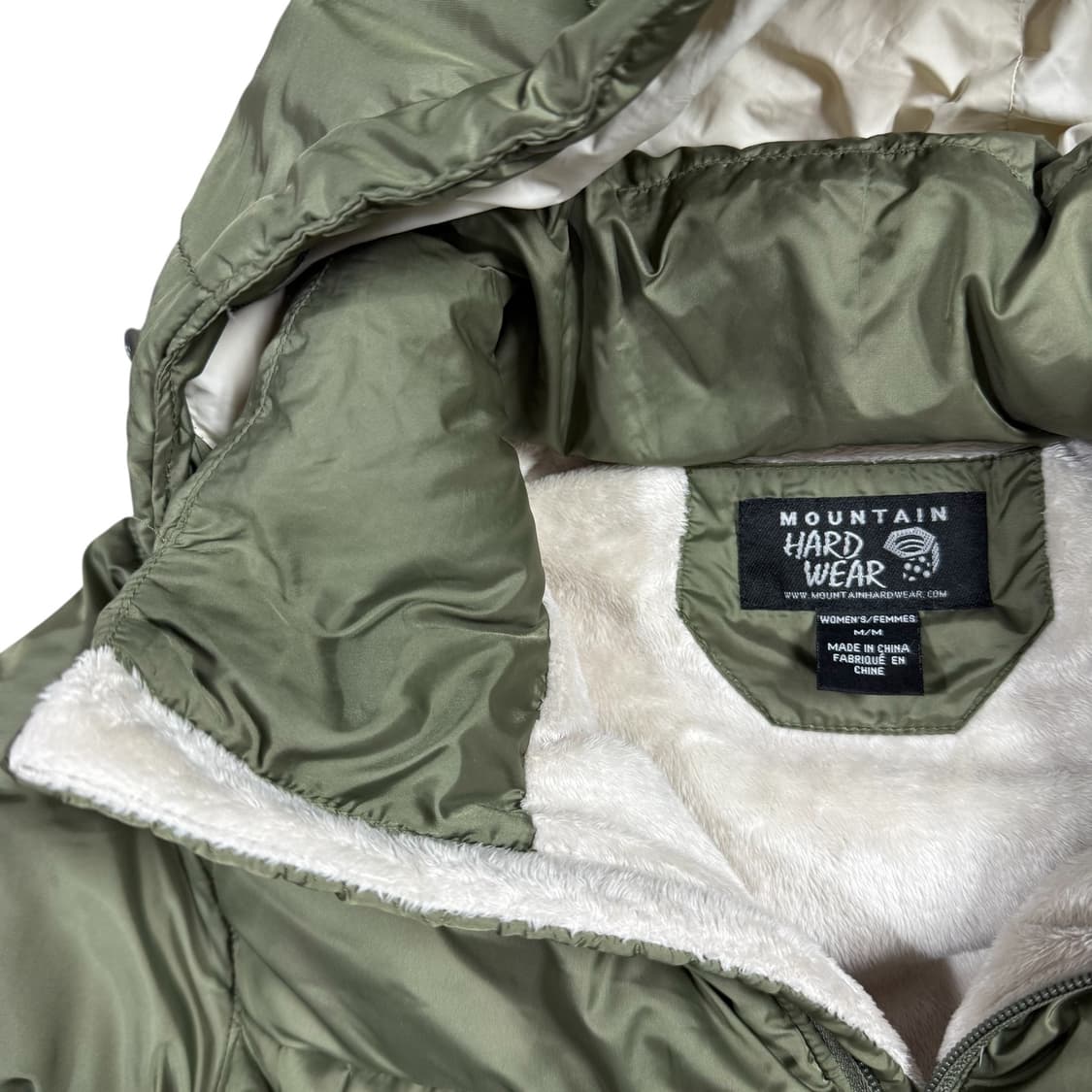 마운틴하드웨어 패딩  상품이미지2