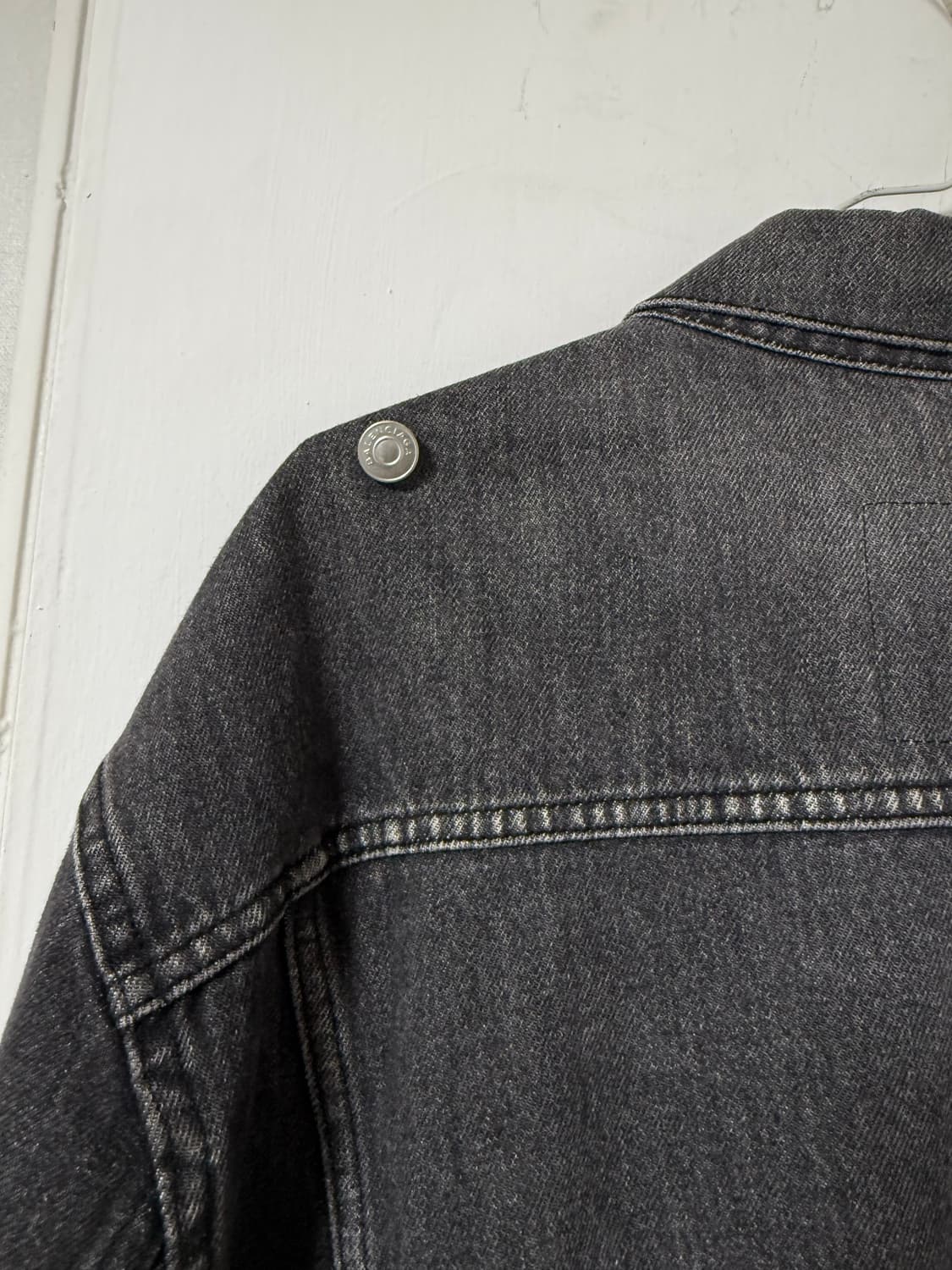 발렌시아가 그레이 비대칭 풀드 데님 재킷 상품이미지4