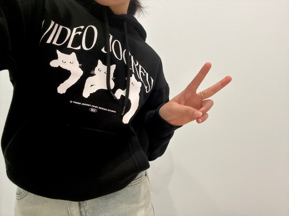 비디오자키 냥냥냥 후드티 s 사이즈 판매 상품이미지2