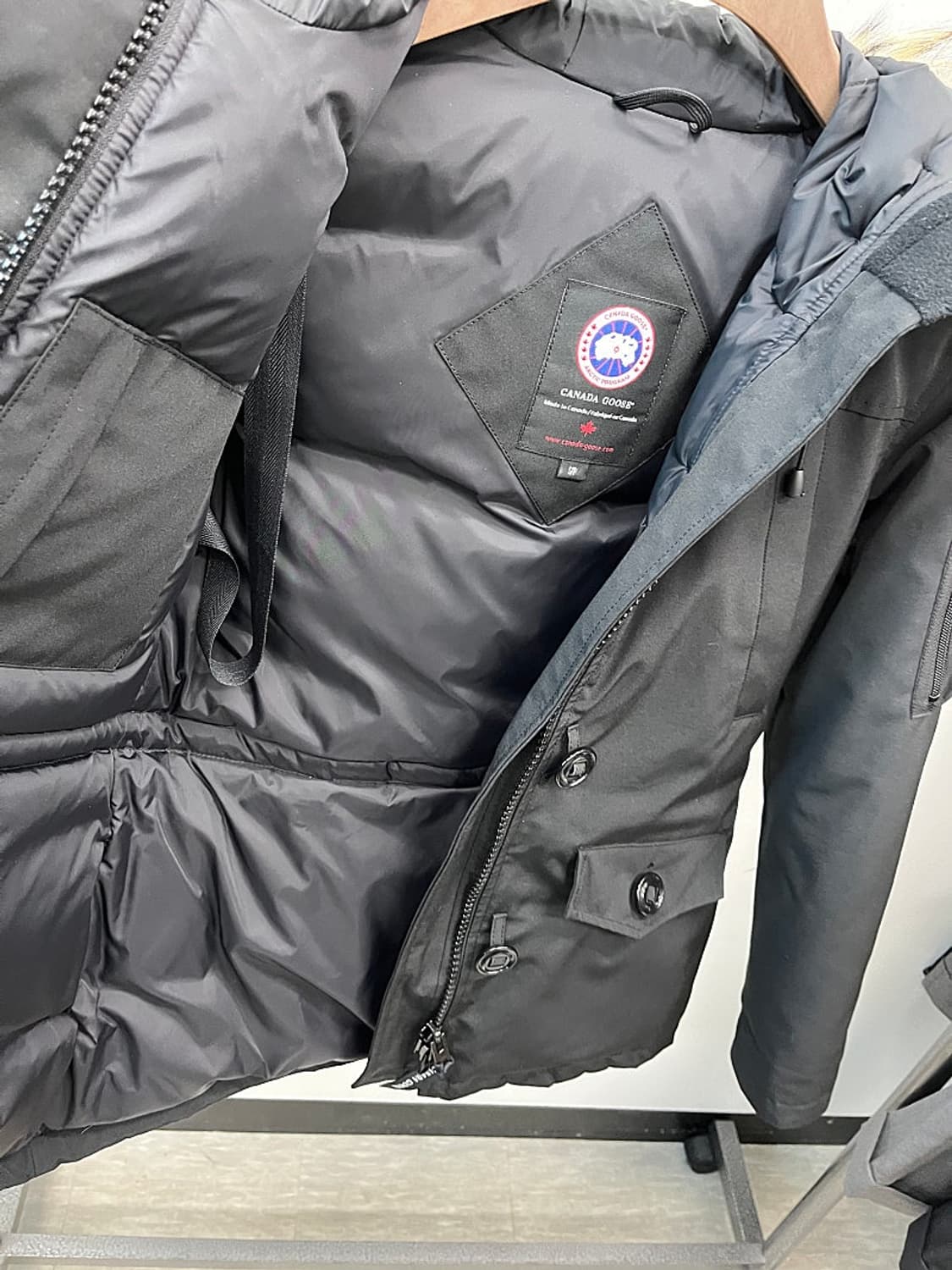 여) 캐나다구스 몬테벨로 다운파카  상품이미지4