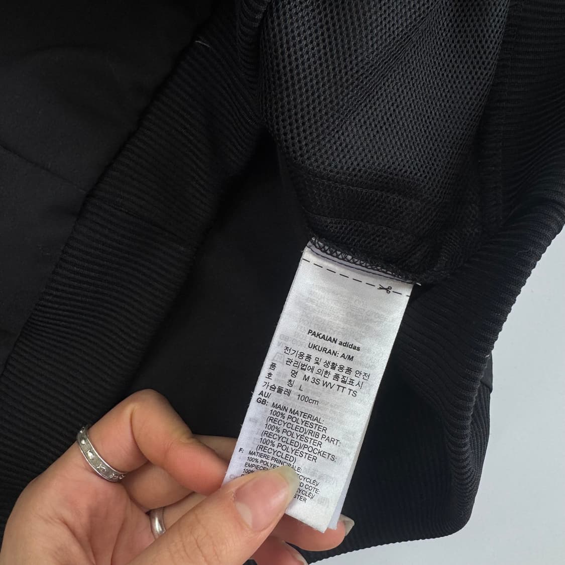 Adidas 아디다스 삼각로고 블랙 바람막이 상품이미지6